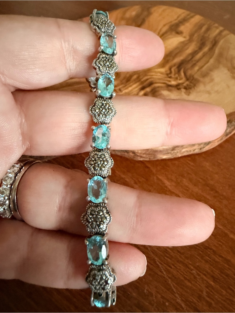 Sterling Silver Blue Stone Vintage Floral Design Style Bracelet